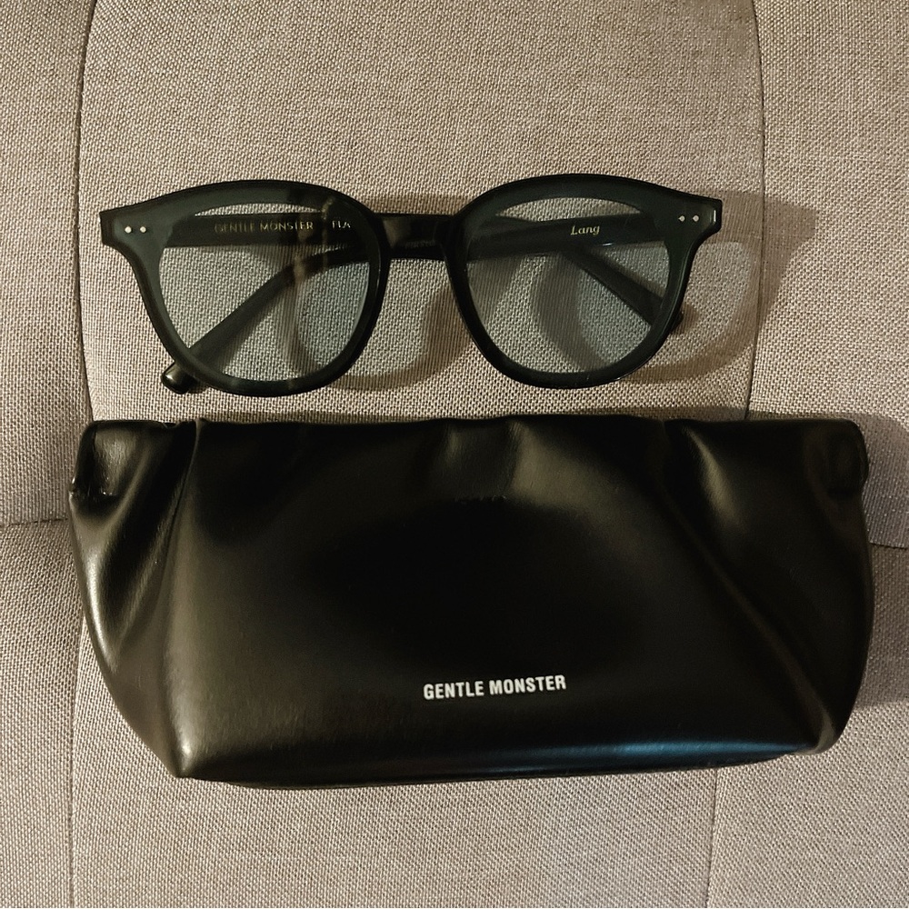 GENTLE MONSTER Black Sunglasses